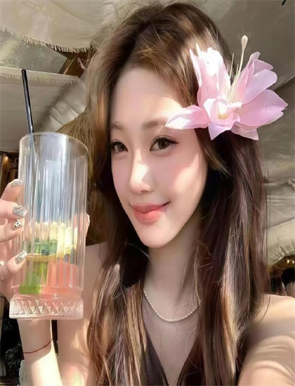 带你走进《周日早上》的幕后世界：剧组团队的协作故事 了解优秀作品的创作秘密